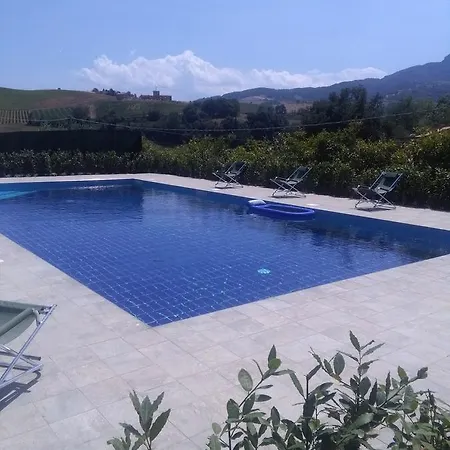Farm stay Le Vigne Di Clementina Fabi Montedinove